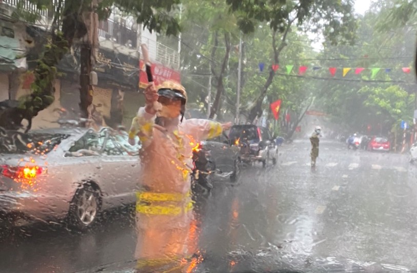 Lực lượng Công an nhân dân chủ động ứng phó với diễn biến của áp thấp nhiệt đới